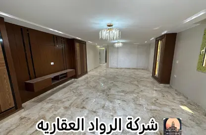 شقة - 3 غرف نوم - 3 حمامات للبيع في شارع البطل احمد عبد العزيز - المهندسين - الجيزة