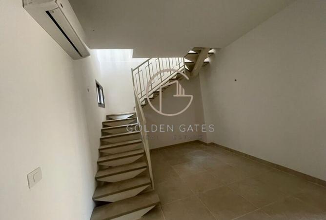8023744 - Property Image 3