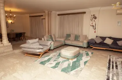 Villa - 5 Bedrooms - 4 Bathrooms for rent in Al Diplomaseen - 2nd District - Sheikh Zayed City - Giza