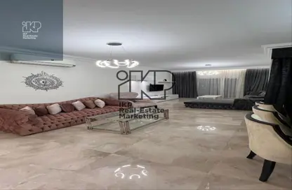 Apartment - 2 Bedrooms - 2 Bathrooms for rent in Al Katameya Plaza - The 1st Settlement - New Cairo City - Cairo
