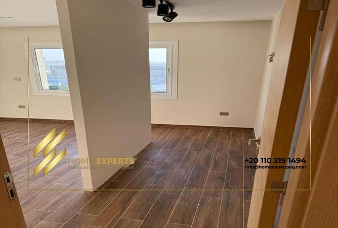 8305333 - Property Image 2