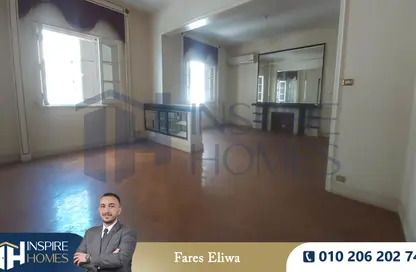 شقة - 4 غرف نوم - 4 حمامات للايجار في سابا باشا - حي شرق - الاسكندرية