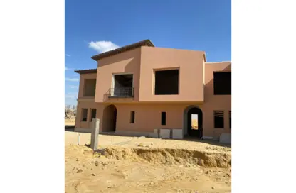 Townhouse - 4 Bedrooms - 3 Bathrooms for sale in Village West - Sheikh Zayed Compounds - Sheikh Zayed City - Giza Townhouse - 4 Bedrooms - 3 Bathrooms for sale in Village West - Sheikh Zayed Compounds - Sheikh Zayed City - Giza