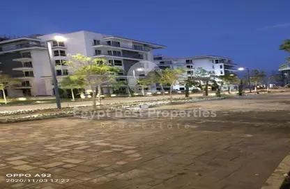 Apartment - 2 Bedrooms - 2 Bathrooms for sale in Mountain View iCity - 5th Settlement Compounds - The 5th Settlement - New Cairo City - Cairo