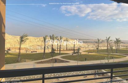 Apartment - 3 Bedrooms - 3 Bathrooms for sale in New Giza - Cairo Alexandria Desert Road - 6 October City - Giza