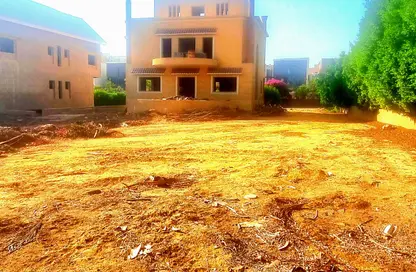 فيلا - 5 غرف نوم - 5 حمامات للبيع في الحي الخامس - مدينة الشروق - القاهرة