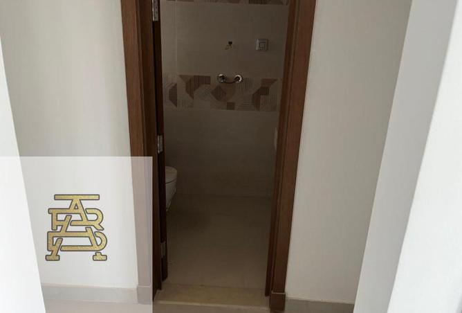 8261883 - Property Image 2