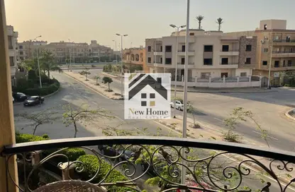Apartment - 3 Bedrooms - 2 Bathrooms for sale in El Banafseg - New Cairo City - Cairo