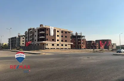 Twin House - 5 Bedrooms - 3 Bathrooms for sale in Al Shorouk Road - 1st Neighborhood - 8th District - Shorouk City - Cairo