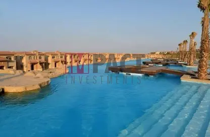 شاليه - غرفة نوم - 1 حمام للبيع في تلال السخنة - العين السخنة - السويس