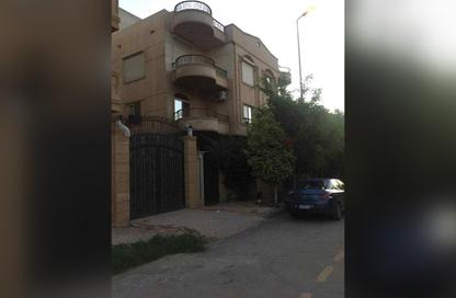Apartment - 3 Bedrooms - 3 Bathrooms for sale in Al Narges 2 - Al Narges - New Cairo City - Cairo