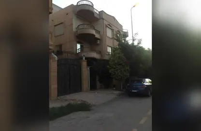 Apartment - 3 Bedrooms - 3 Bathrooms for sale in Al Narges 2 - Al Narges - New Cairo City - Cairo
