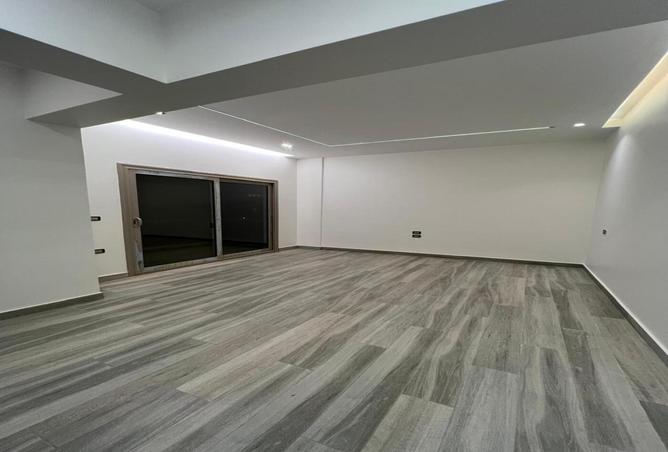 7983013 - Property Image 2