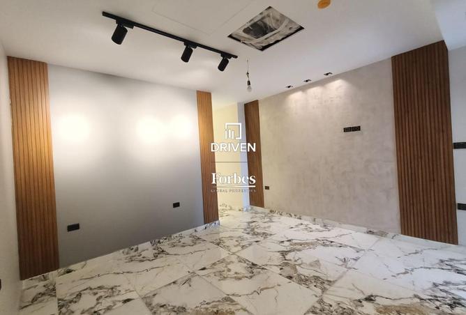 8022385 - Property Main Image