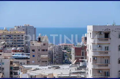 شقة - 3 غرف نوم - 3 حمامات للبيع في شارع الأمير جميل - باكوس - حي شرق - الاسكندرية