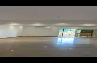 فيلا - 6 غرف نوم - 6 حمامات للايجار في رويال سيتي - كمبوندات الشيخ زايد - الشيخ زايد - الجيزة