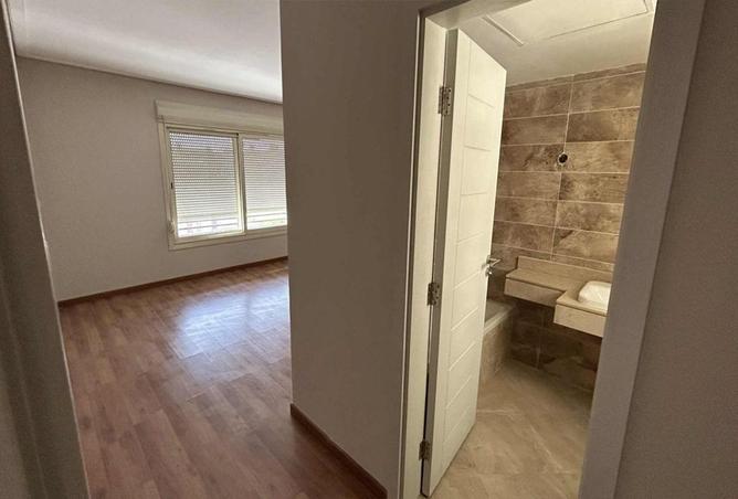 8264048 - Property Image 2