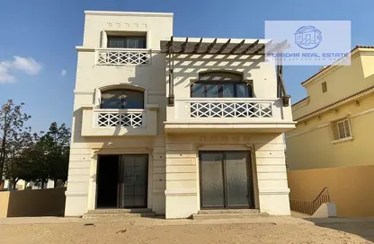 Villa - 7 Bedrooms - 5 Bathrooms for sale in Hyde Park - 5th Settlement Compounds - The 5th Settlement - New Cairo City - Cairo