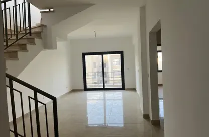 (بنتهاوس  (روف - 3 غرف نوم - 3 حمامات للايجار في فيفث سكوير - التجمع الخامس - مدينة القاهرة الجديدة - القاهرة