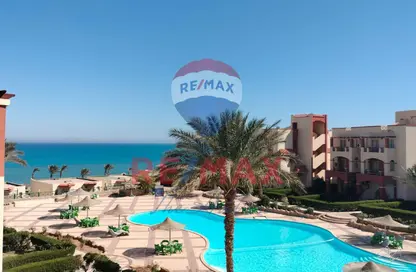 Chalet - 2 Bedrooms - 1 Bathroom for sale in Lasirena Resort - Al Ain Al Sokhna - Suez