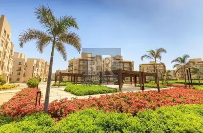 شقة - 3 غرف نوم - 2 حمامات للبيع في مدينة وصال - كمبوندات الشروق - مدينة الشروق - القاهرة