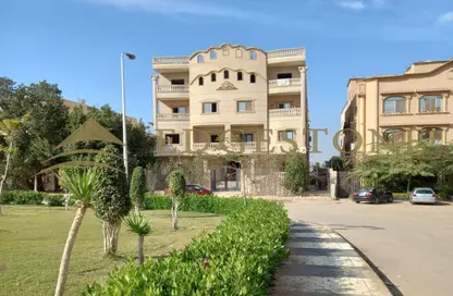 Apartment - 3 Bedrooms - 2 Bathrooms for sale in Al Sadat Axis - The 1st Settlement - New Cairo City - Cairo