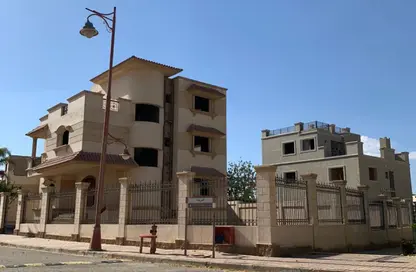 فيلا - 5 غرف نوم - 6 حمامات للبيع في رويال سيتي - كمبوندات الشيخ زايد - الشيخ زايد - الجيزة