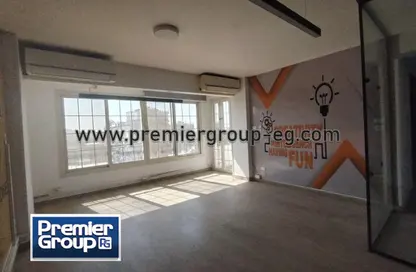 شقة - 4 غرف نوم - 2 حمامات للايجار في شارع 217 - دجلة - حي المعادي - القاهرة