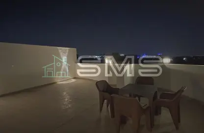 سطح - 2 غرف نوم - 1 حمام للايجار في شارع 20 - الحي الثاني - التجمع الخامس - مدينة القاهرة الجديدة - القاهرة