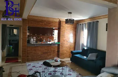 Apartment - 2 Bedrooms - 1 Bathroom for sale in 11th District - Sheikh Zayed City - Giza