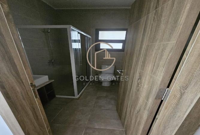 8230252 - Property Image 3