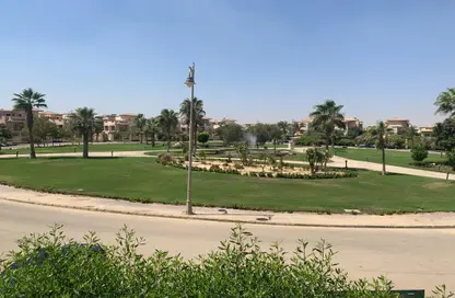 Villa - 5 Bedrooms - 5 Bathrooms for sale in Royal City - Sheikh Zayed Compounds - Sheikh Zayed City - Giza