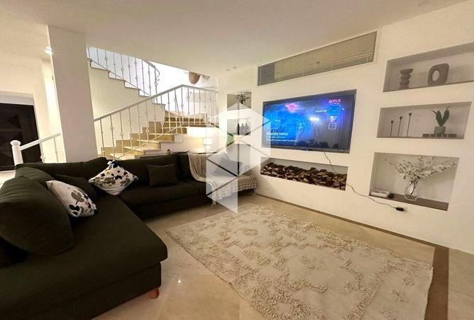 8171754 - Property Image 3