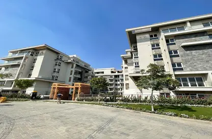 Apartment - 4 Bedrooms - 4 Bathrooms for sale in Mountain View iCity - 5th Settlement Compounds - The 5th Settlement - New Cairo City - Cairo
