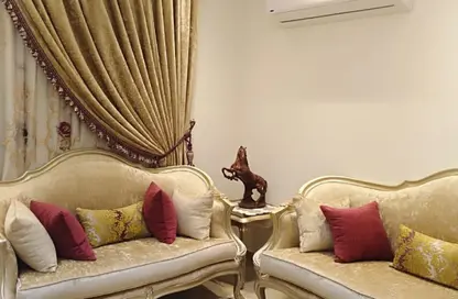 دوبلكس - 4 غرف نوم - 3 حمامات للبيع في شارع المحور المركزي - الحي الخامس - مدينة 6 أكتوبر - الجيزة