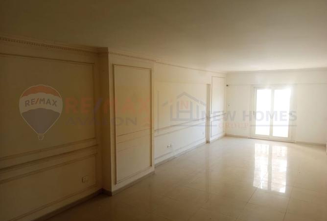 8180849 - Property Image 2