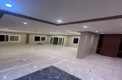 فيلا - 4 غرف نوم - 4 حمامات للايجار في پريڤادو - مدينتي - القاهرة