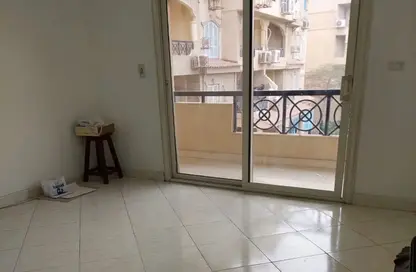 شقة - 3 غرف نوم - 2 حمامات للايجار في ريتاج - المستثمرين الجنوبية - مدينة القاهرة الجديدة - القاهرة