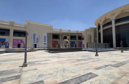 محل تجاري - استوديو - 1 حمام للايجار في شارع التسعين الجنوبي - التجمع الخامس - مدينة القاهرة الجديدة - القاهرة