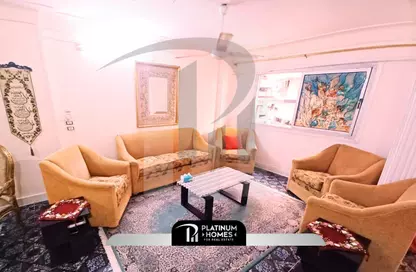 شقة - 3 غرف نوم - 2 حمامات للايجار في شارع خليل حماده - ميامي - حي اول المنتزة - الاسكندرية