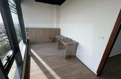 Office Space - Studio - 1 Bathroom for rent in Arkan Plaza - 26th of July Corridor - Sheikh Zayed City - Giza