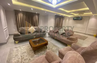 Apartment - 3 Bedrooms - 3 Bathrooms for rent in Al Hassan St. - Dokki - Giza