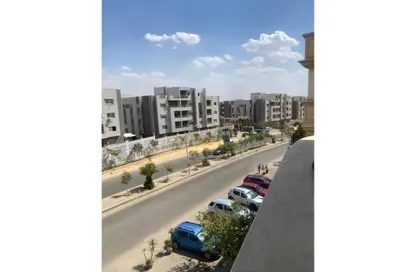 شقة - 3 غرف نوم - 2 حمامات للبيع في شارع سلمان الفارسي - محلية 12 - الحي الاول - مدينة العبور - القليوبية