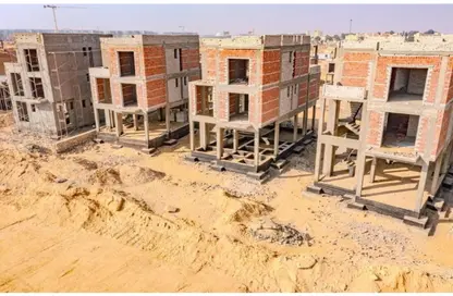 Townhouse - 3 Bedrooms - 3 Bathrooms for sale in Stei8ht - The 1st Settlement - New Cairo City - Cairo