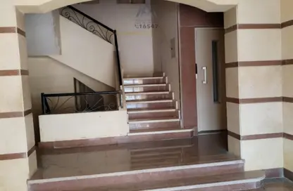 Apartment - 3 Bedrooms - 3 Bathrooms for sale in 1st Neighborhood - 8th Area - Shorouk City - Cairo