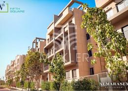 شقة - 3 غرف نوم - 3 حمامات for للبيع in فيفث سكوير - المستثمرين الشمالية - مدينة القاهرة الجديدة - القاهرة