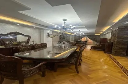 شقة - 3 غرف نوم - 2 حمامات للبيع في شارع رشدي - رشدي - حي شرق - الاسكندرية