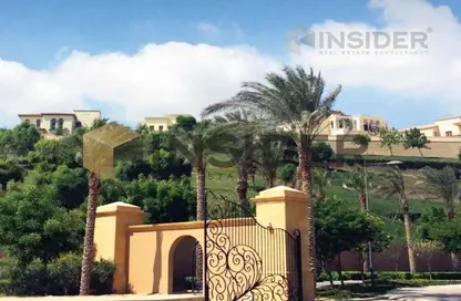 Townhouse - 4 Bedrooms - 4 Bathrooms for sale in Uptown Cairo Road - Al Abageyah - El Khalifa - Cairo