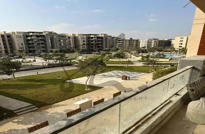 شقة - 3 غرف نوم - 2 حمامات للبيع في حى اسكان الجامعه الامريكية - كمبوندات التجمع الخامس - التجمع الخامس - مدينة القاهرة الجديدة - القاهرة