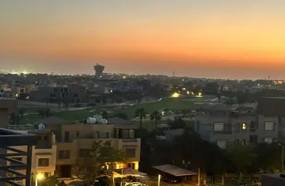 (بنتهاوس  (روف - 4 غرف نوم - 3 حمامات للبيع في نيو جيزة - طريق مصر اسكندرية الصحراوي - مدينة 6 أكتوبر - الجيزة